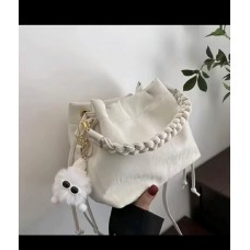 Tas Bahu Wanita Minimalis Modern (Bonus Gantungan Bulu Monster)"